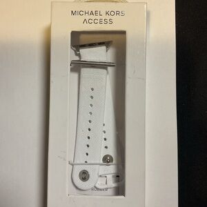 Michael Kors Access White Watch Strap for an apple watch